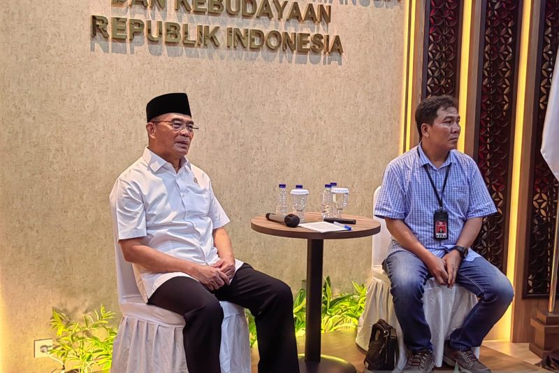 Kasus Covid-19 Kembali Naik, Menko PMK Imbau Warga Terapkan Prokes saat Libur Nataru