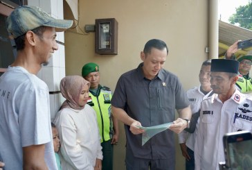 Di Kabupaten Bandung, AHY “Ngariung” Bagikan Sertipikat untuk Warga