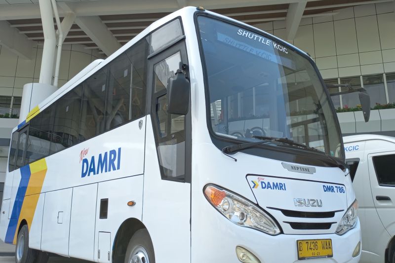 DAMRI Resmikan Rute Bus Terbaru: Stasiun KCIC Tegalluar-Stasiun KA Bandung