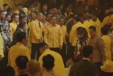 Berkemeja Kuning, Jokowi Hadiri Penutupan Munas Golkar