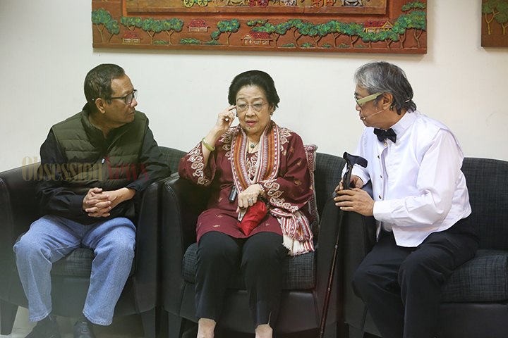 Para Tokoh Nasional Hadiri Teater “Si Manis Jembatan Merah” di TIM