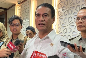 Amran Copot Jabatan Pegawai Kementan karena Korupsi