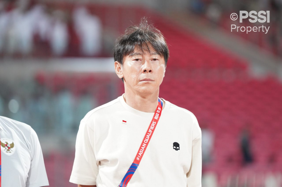 Shin Tae-yong Sesalkan Keputusan Wasit di Laga Indonesia VS Bahrain Semalam